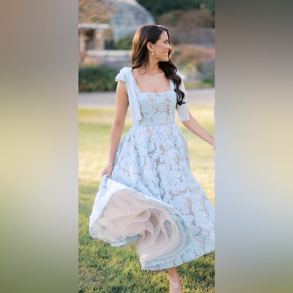 Bronx and Banco Sabrina Midi Dress - Picture 4 of 4